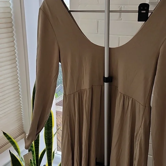 Tan Long Sleeve Dress, Xs - Picture 10 of 13